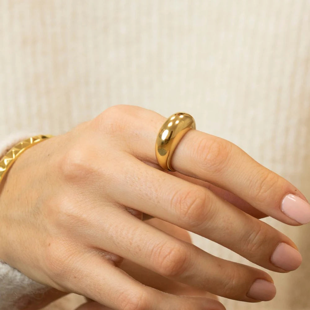 Minimal Dome Gold Ring