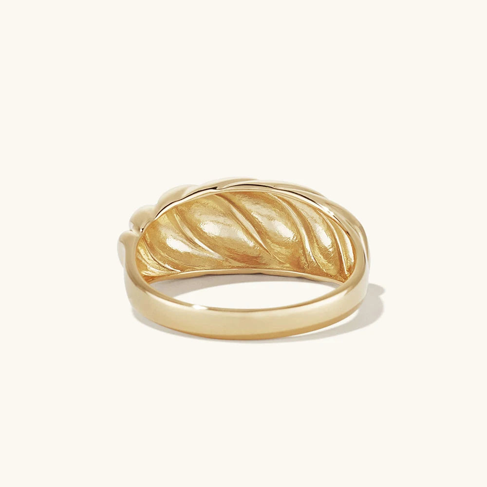Golden Shell Twist Ring