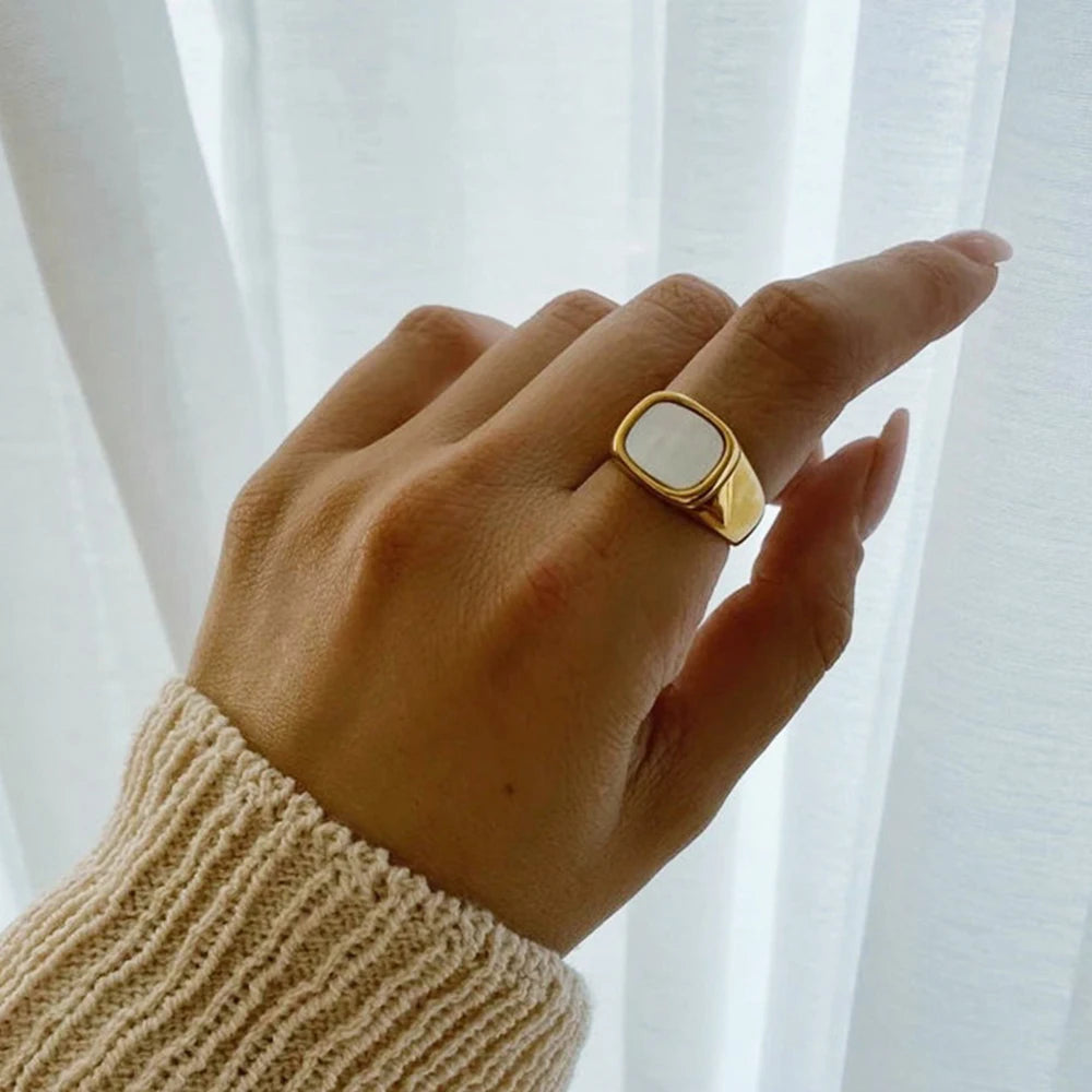 Vintage Pearl Gold Ring