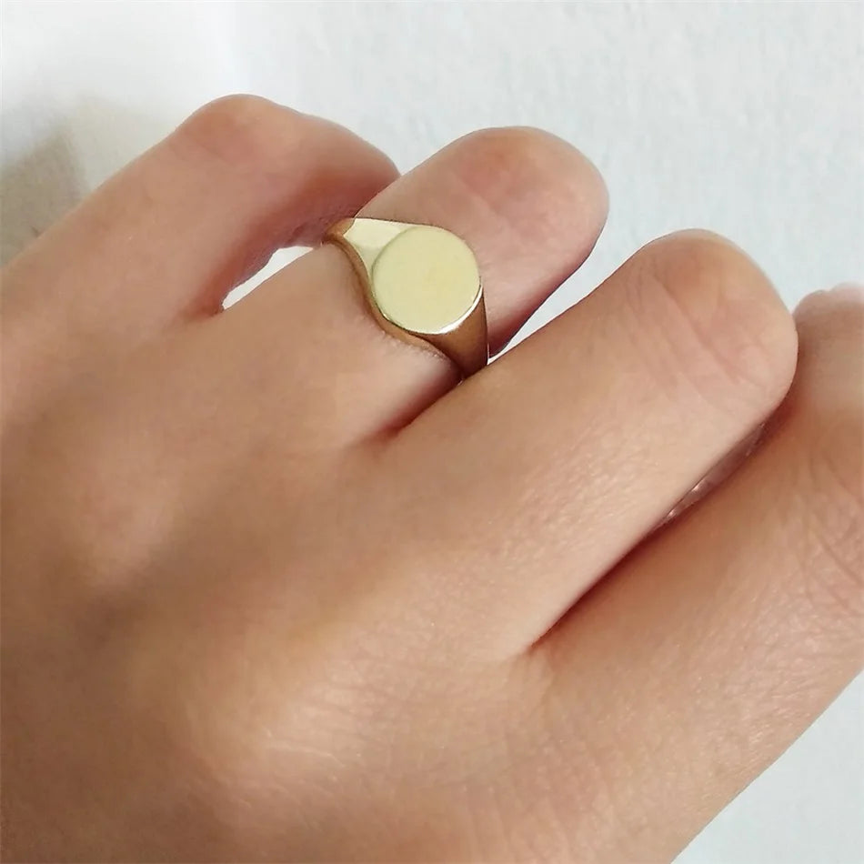 minimalist gold signet ring