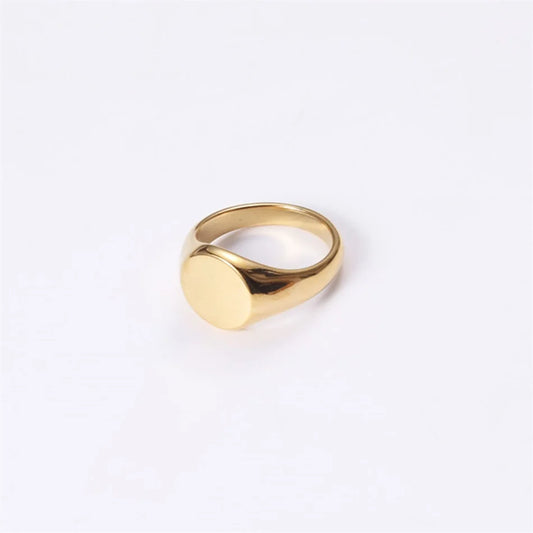 minimalist gold signet ring